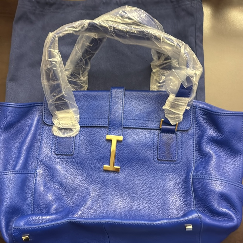 Isaac Mizrahi Limited Edition Chevy Malibu Bag